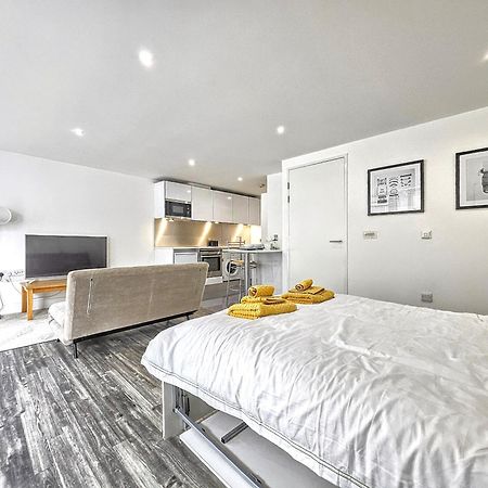 City Waterside, Old Street, Angel, Entire Private Apartment London Bagian luar foto